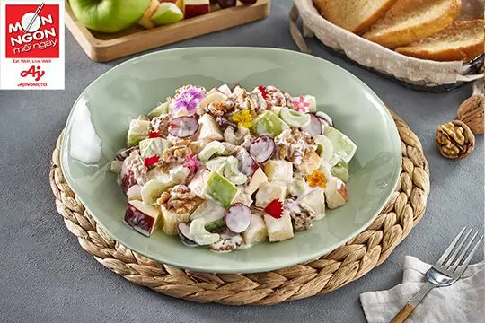 salad t&aacute;o v&agrave; hạt &oacute;c ch&oacute;