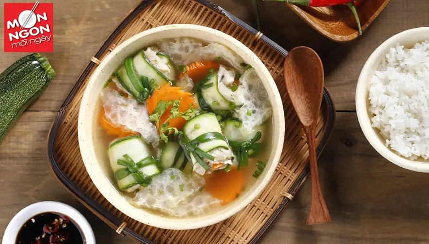 Canh b&oacute;ng cuộn b&iacute; ng&ograve;i