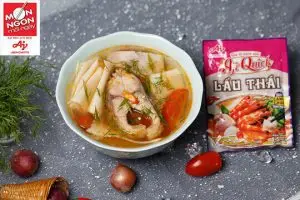 canh chua c&aacute; nấu măng