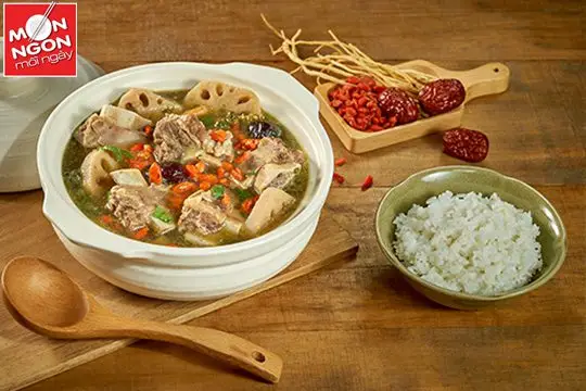 Canh sườn b&ograve; củ sen