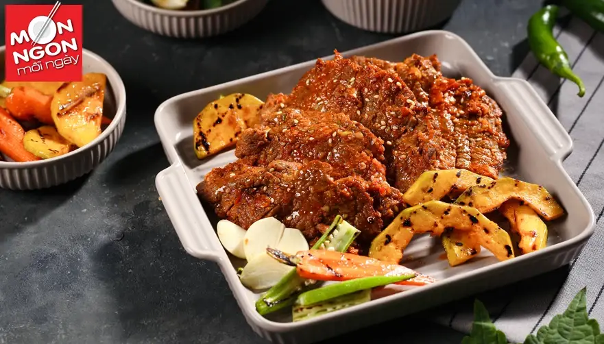 Thịt b&ograve; nướng m&egrave; kiểu H&agrave;n Quốc
