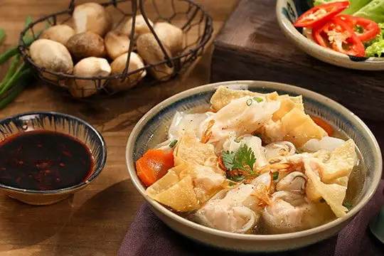 s&uacute;p ho&agrave;nh th&aacute;nh