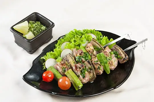 Ph&egrave;o nướng l&aacute; hẹ