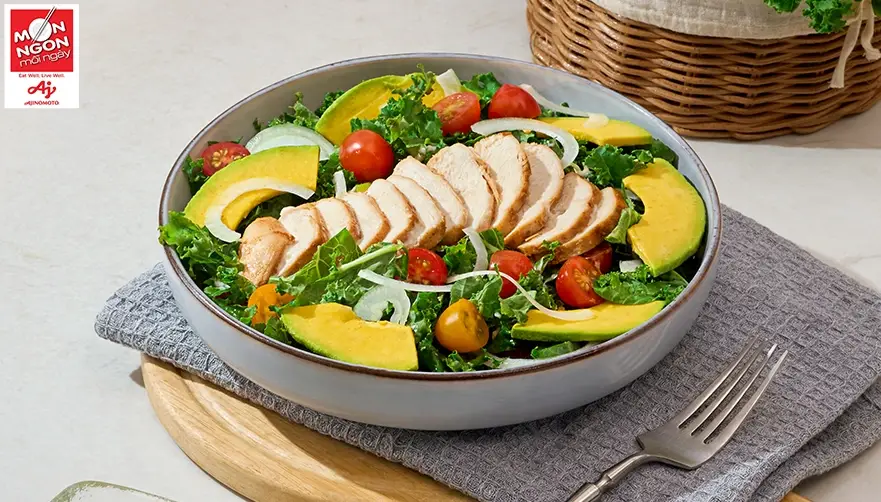 salad bơ cải kale ức g&agrave;