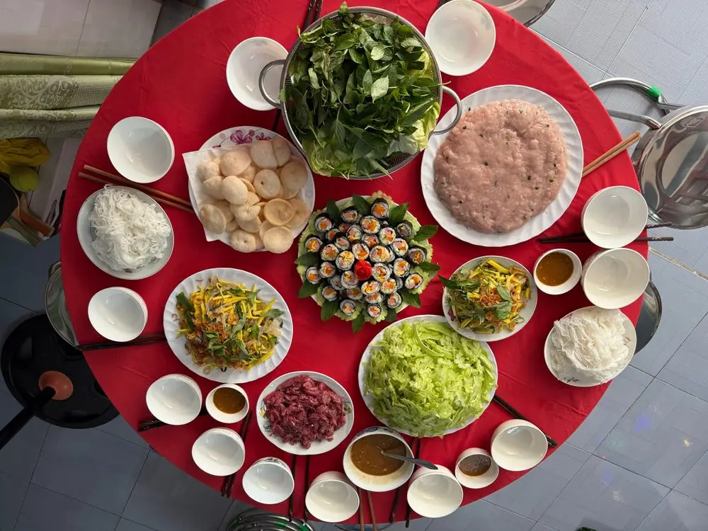 C&aacute;c m&oacute;n m&acirc;m cơm giỗ miền T&acirc;y kh&ocirc;ng qu&aacute; cầu kỳ nhưng cũng cần đảm bảo chu to&agrave;n về mặt lễ nghi