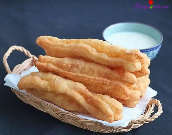 Cách làm quẩy nóng giòn ngon miệng
