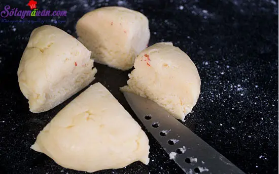 C&aacute;ch l&agrave;m m&oacute;n b&aacute;nh nướng nh&acirc;n d&acirc;u t&acirc;y 6