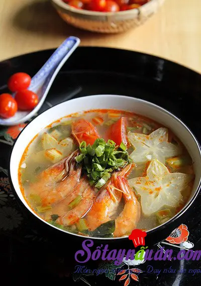 Canh tôm khế nấu chua