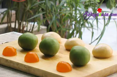 Mẹo nặn nh&acirc;n b&aacute;nh nướng đ&uacute;ng c&aacute;ch cho b&aacute;nh th&ecirc;m ngon 1