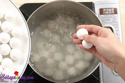 c&aacute;ch l&agrave;m b&aacute;nh gạo kiểu h&agrave;n quốc 4
