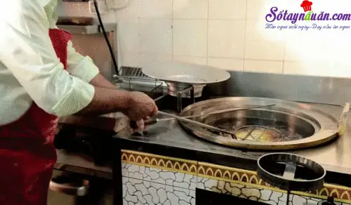 C&aacute;ch l&agrave;m pizza r&aacute;n 6