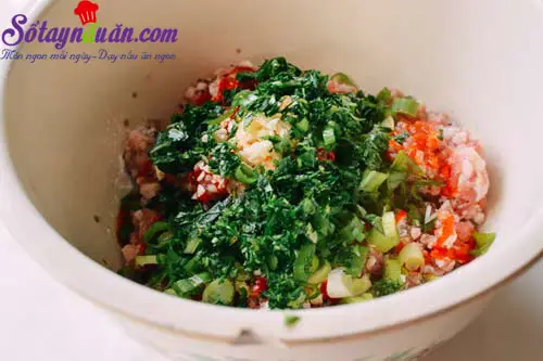 C&aacute;ch l&agrave;m b&aacute;nh m&igrave; kẹp thịt vi&ecirc;n chi&ecirc;n 2