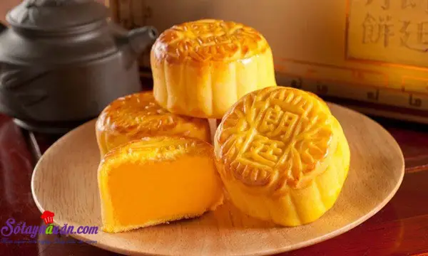 Hướng dẫn l&agrave;m b&aacute;nh trung thu kiểu Hồng K&ocirc;ng cực dễ th&agrave;nh phẩm