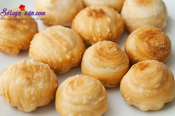Hướng dẫn cách làm bánh bao nhân lạp xưởng ngon