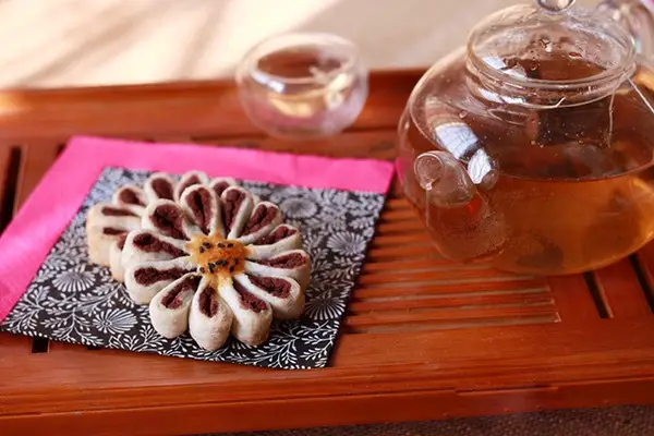 Hướng dẫn làm bánh hoa cúc vừa đẹp vừa ngon