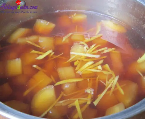 c&aacute;ch nấu ch&egrave; sắn n&oacute;ng 3
