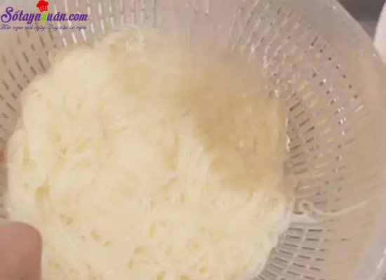 C&aacute;ch nấu m&igrave; somen cho b&eacute; 2