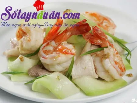 Bí đao xào tôm thịt: Món ăn thanh mát, chuẩn vị nhà làm