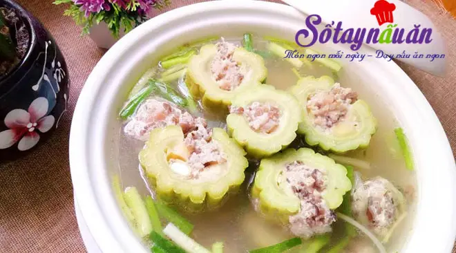 Cách nấu canh mướp đắng nhồi thịt thanh mát ngày hè