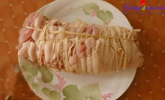 Ch&acirc;n gi&ograve; muối 1
