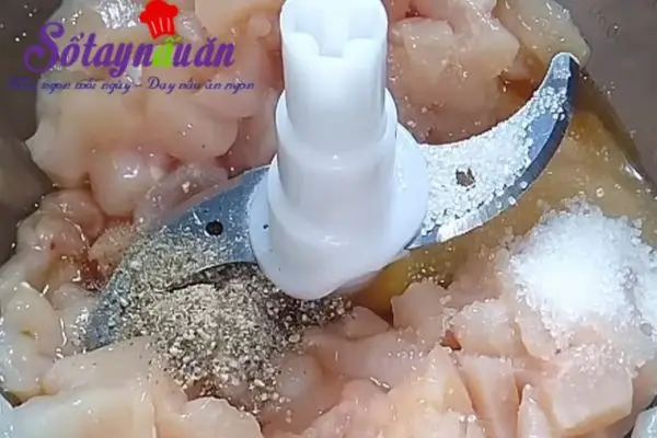 C&aacute;ch l&agrave;m g&agrave; r&uacute;t xương nhồi jambon 2