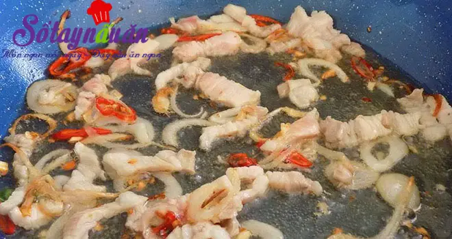 C&aacute;ch l&agrave;m miến x&agrave;o t&ocirc;m 6