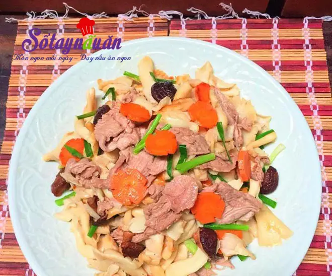 C&aacute;ch l&agrave;m nấm b&agrave;o ngư x&agrave;o thịt b&ograve;