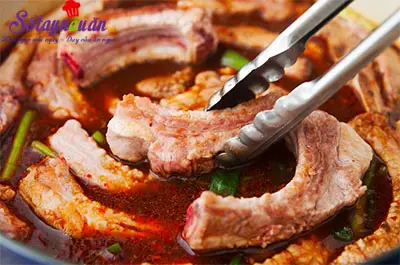 C&aacute;ch l&agrave;m sườn hầm xốt đậu đen ngon kh&ocirc;ng thể cưỡng lại 7