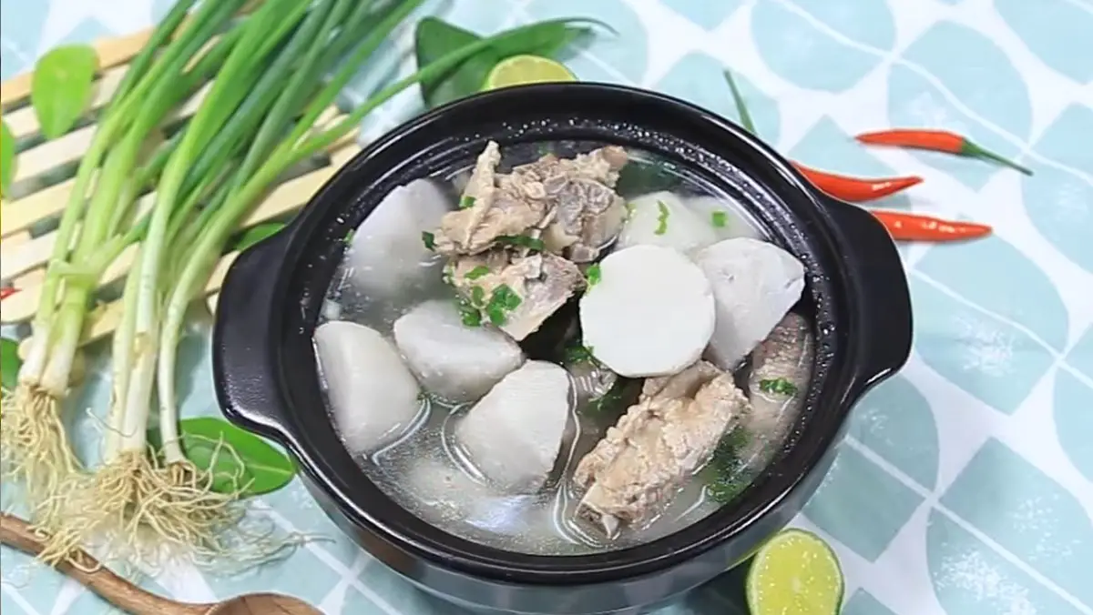 C&aacute;ch nấu canh khoai m&ocirc;n xương sườn