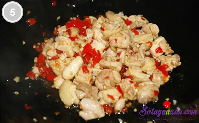 G&agrave; x&agrave;o cay m&oacute;n ngon cho ng&agrave;y ấm c&uacute;ng