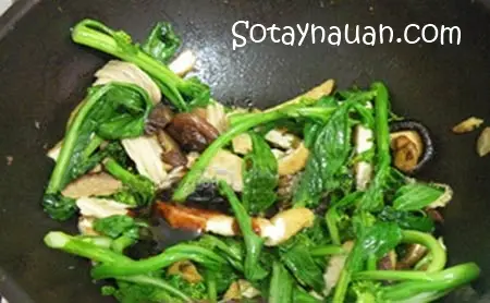 Cải x&agrave;o nấm hương 4