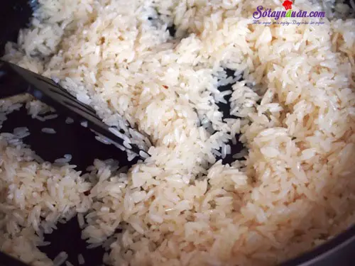 C&aacute;ch l&agrave;m cơm nếp chi&ecirc;n thập cẩm 6