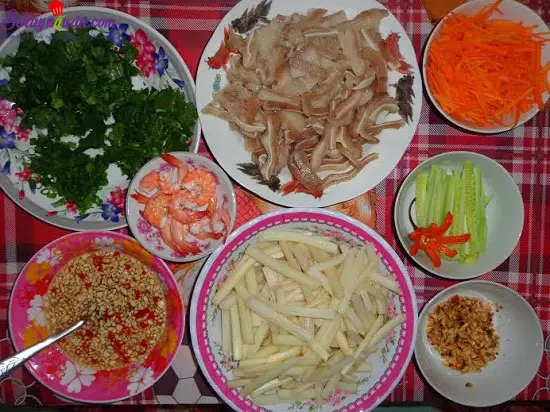 c&aacute;ch l&agrave;m gỏi ng&oacute; sen t&ocirc;m thịt 2
