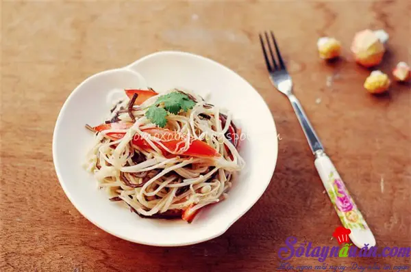 Salad nấm kim ch&acirc;m