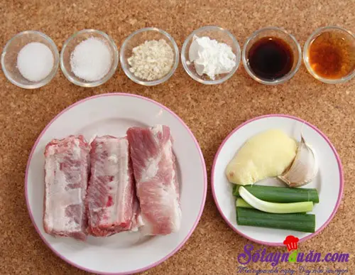 Hướng dẫn m&oacute;n sườn chi&ecirc;n tỏi tẩm bột gi&ograve;n ngon ngất ng&acirc;y nguy&ecirc;n liệu