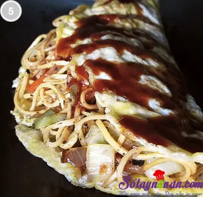 Trứng cuộn mỳ x&agrave;o 5