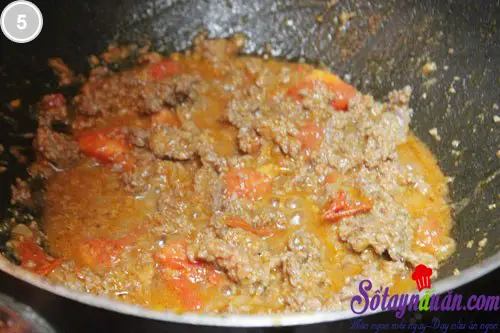 Bắp cải x&agrave;o thịt b&ograve; kiểu Th&aacute;i 5