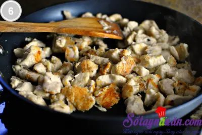 lạ miệng với m&oacute;n g&agrave; x&agrave;o vừng 6