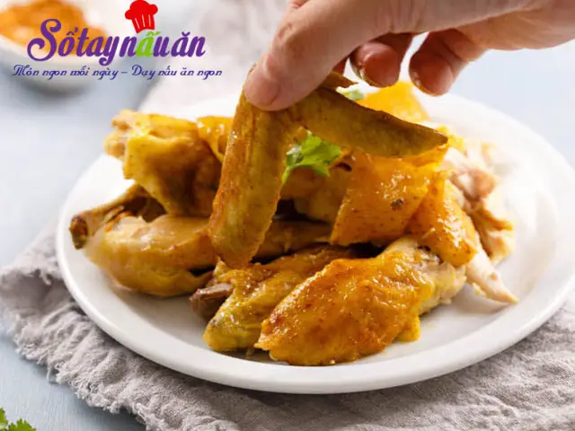 Gà nướng muối nóng hổi – ăn là phải khen