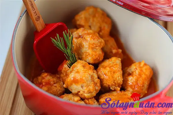 Hướng dẫn cách làm thịt viên sốt cà chua siêu ngon