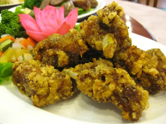 Sườn non tẩm bột chiên giòn rụm